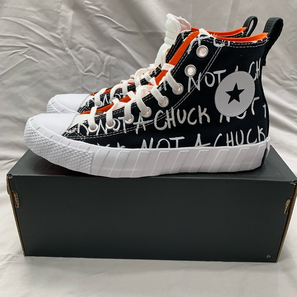 Converse Untitl3d Hi youth size 7. New in box and never worn.